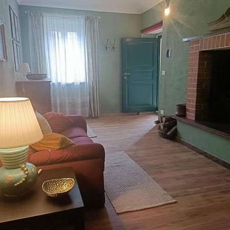 Casa Relax Immersa Nel Verde Della Natura Casalborgone Exterior foto