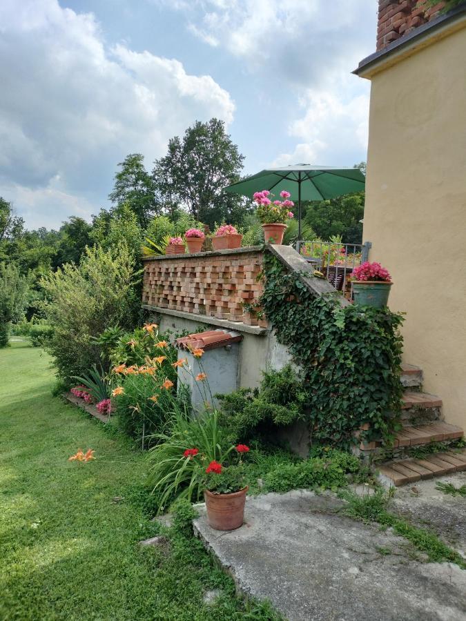Casa Relax Immersa Nel Verde Della Natura Casalborgone Exterior foto